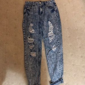 Women’s loose jeans